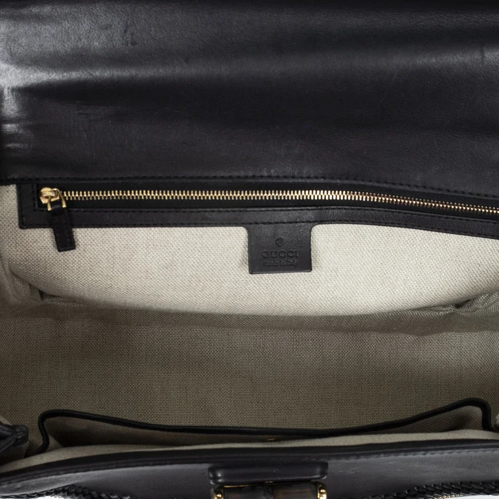 Gucci Black Leather Shoulder Bag - Picture 7 of 9